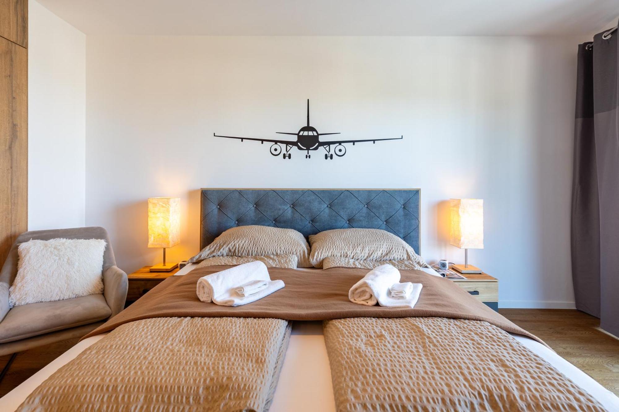 Bnb Slovakia Guthaus 64D Bratislava Ngoại thất bức ảnh