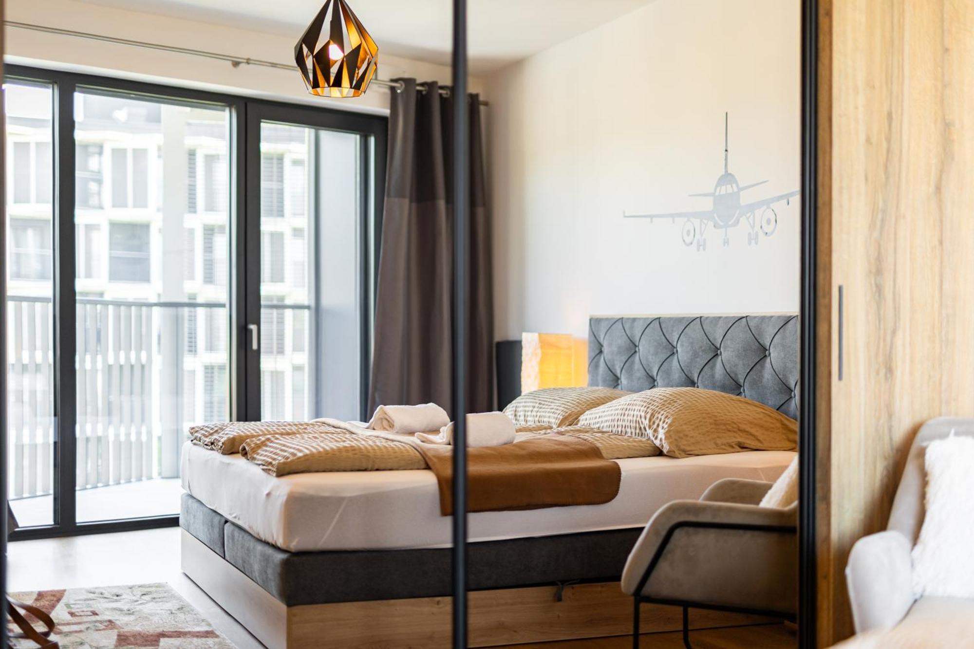 Bnb Slovakia Guthaus 64D Bratislava Ngoại thất bức ảnh