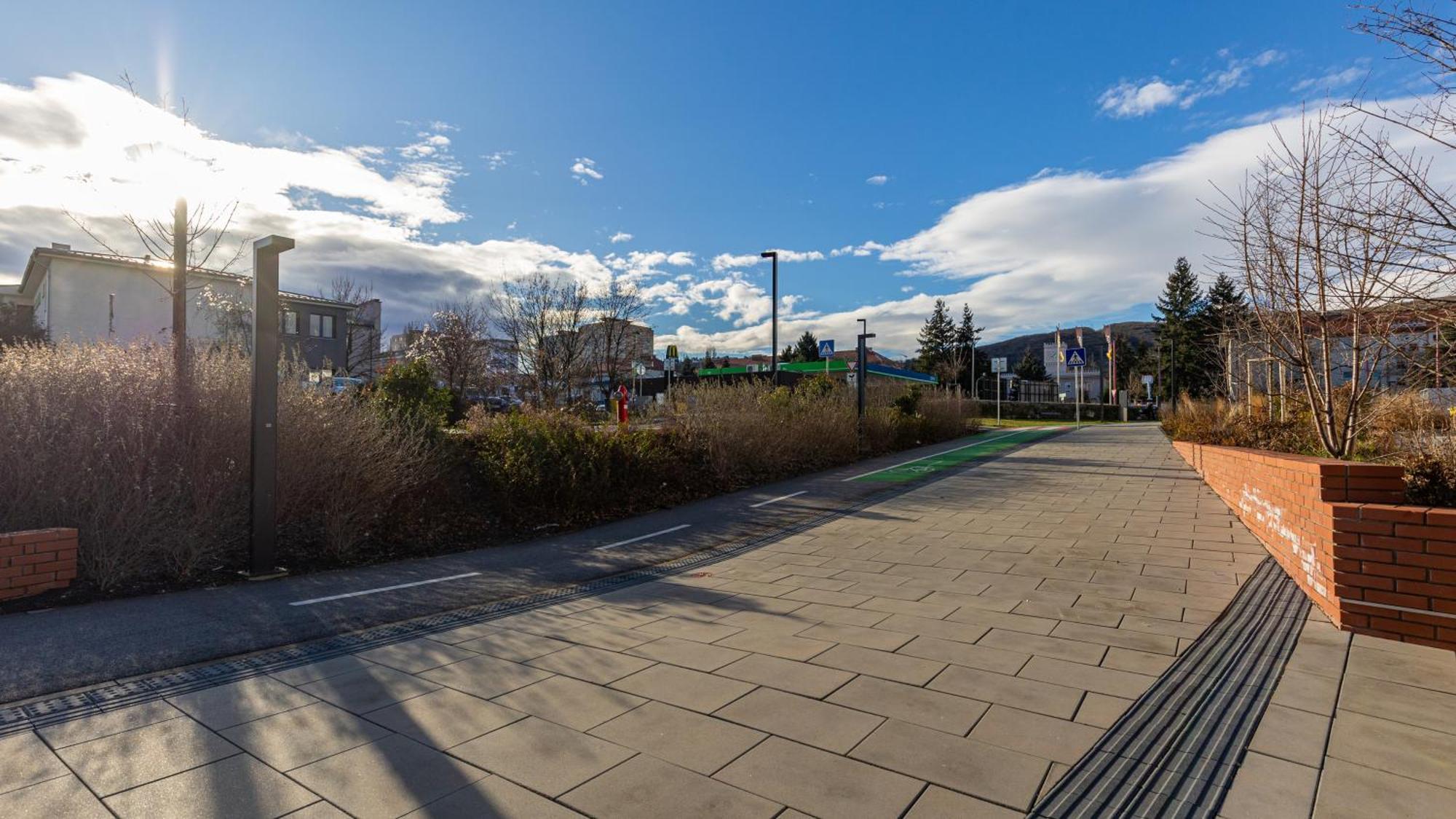 Bnb Slovakia Guthaus 64D Bratislava Ngoại thất bức ảnh